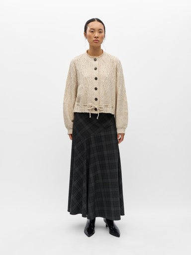 Gebreid vest met knopen – Object