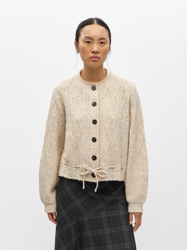 Gebreid vest met knopen – Object