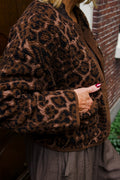 Adera Leo in Coffee Bean — Topics Fashion fotoshoot met Sjors en Sandra